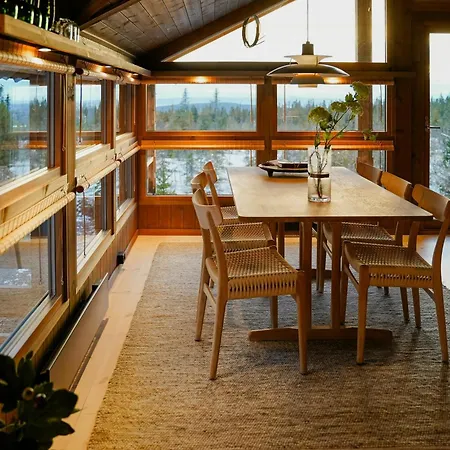 Holiday home Design Cabin With Panoramic Views Near Sjusjoen *